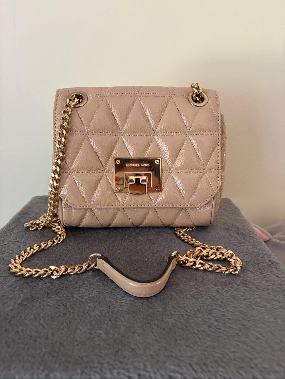 Michael Kors Quilted Beige patent Leather Chain Shoulder Bag